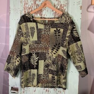 Women’s Flair green animal print plisse blouse with 3/4 sleeves